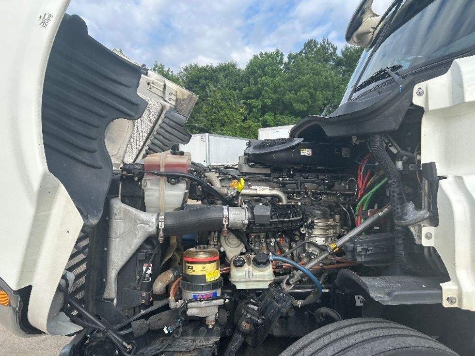 Sleeper Tractor-Heavy Duty Tractors-Freightliner-2019-Cascadia 12564ST-Belden-MS-455,650\n\t\tmiles-$ 56,500 - Image 21