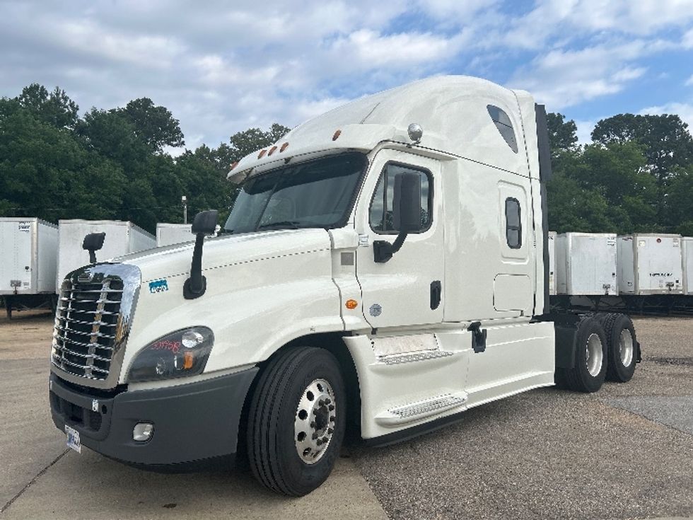 Sleeper Tractor-Heavy Duty Tractors-Freightliner-2019-Cascadia 12564ST-Belden-MS-455,650\n\t\tmiles-$ 56,500 - Image 3