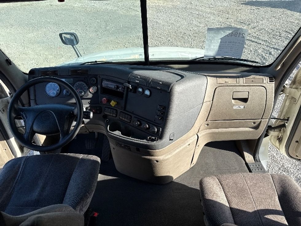 Sleeper Tractor-Heavy Duty Tractors-Freightliner-2019-Cascadia 12564ST-Birmingham-AL-491,493\n\t\tmiles-$ 54,000 - Image 12