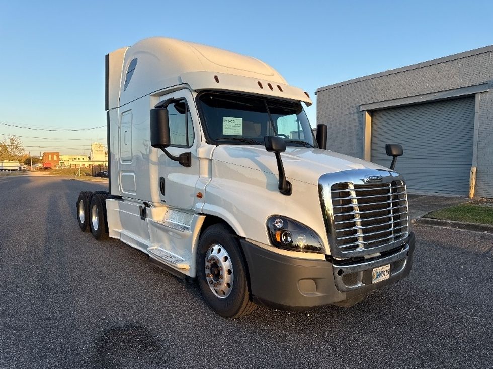 Sleeper Tractor-Heavy Duty Tractors-Freightliner-2019-Cascadia 12564ST-Birmingham-AL-511,872\n\t\tmiles-$ 52,750 - Image 1