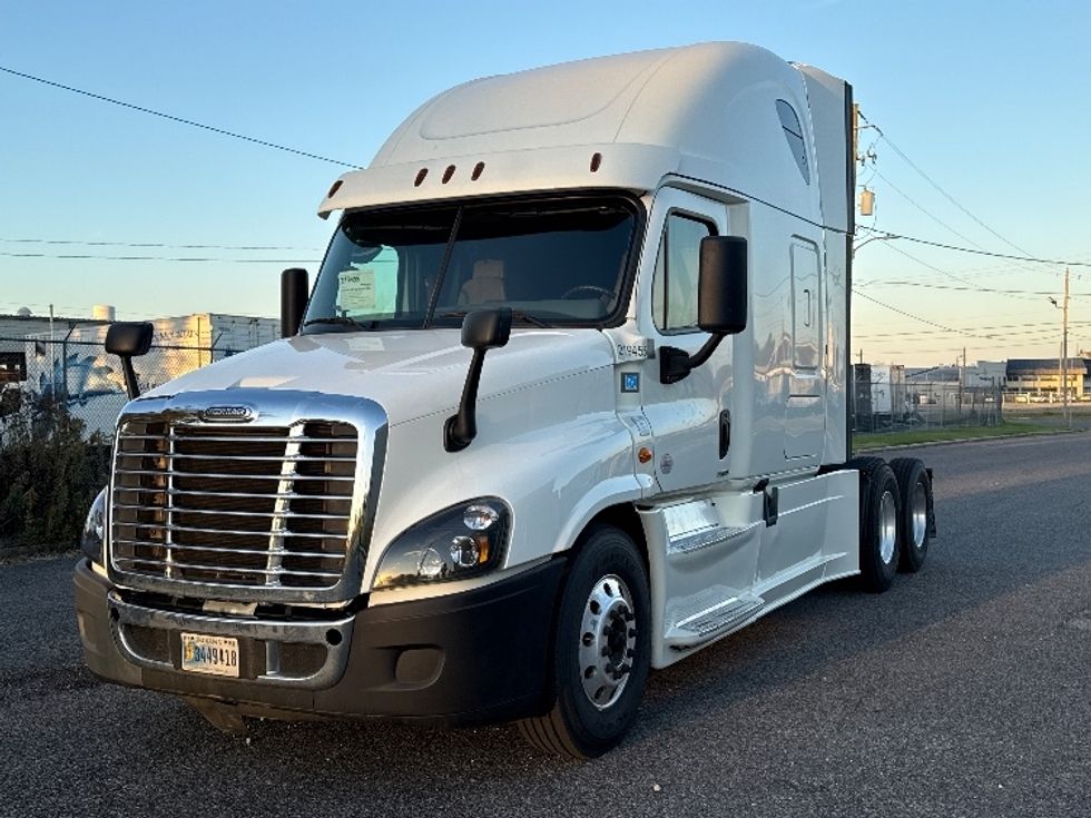 Sleeper Tractor-Heavy Duty Tractors-Freightliner-2019-Cascadia 12564ST-Birmingham-AL-511,872\n\t\tmiles-$ 52,750 - Image 3