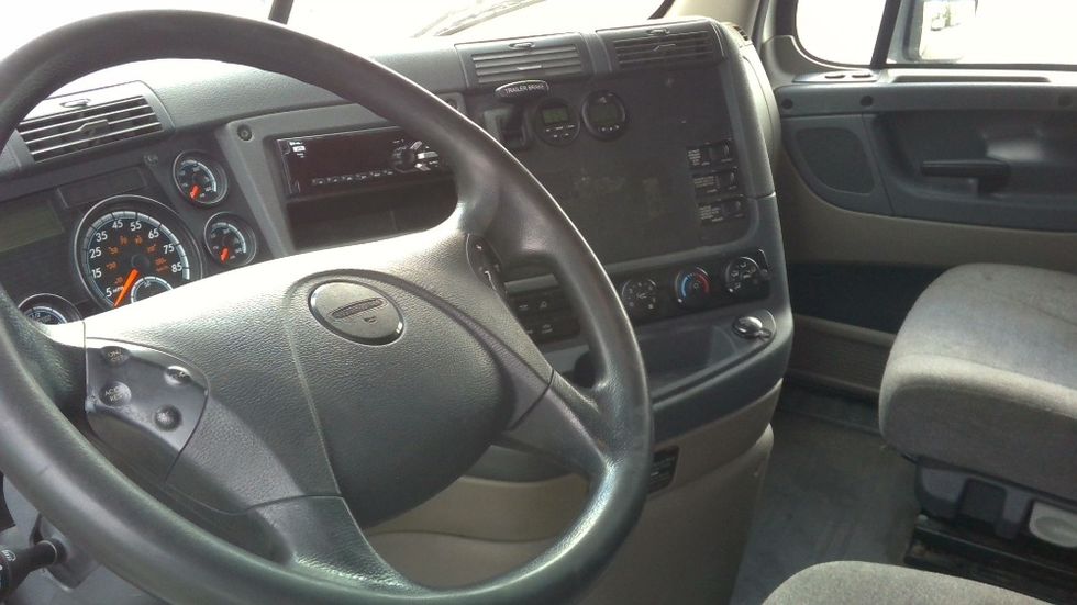 Sleeper Tractor-Heavy Duty Tractors-Freightliner-2019-Cascadia 12564ST-Boaz-AL-548,367\n\t\tmiles-$ 49,750 - Image 10