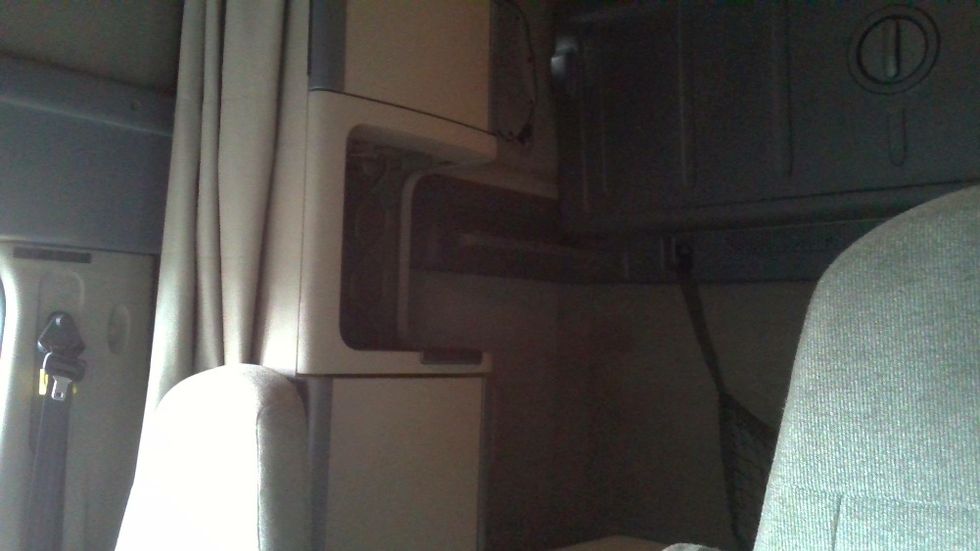 Sleeper Tractor-Heavy Duty Tractors-Freightliner-2019-Cascadia 12564ST-Boaz-AL-548,367\n\t\tmiles-$ 49,750 - Image 19