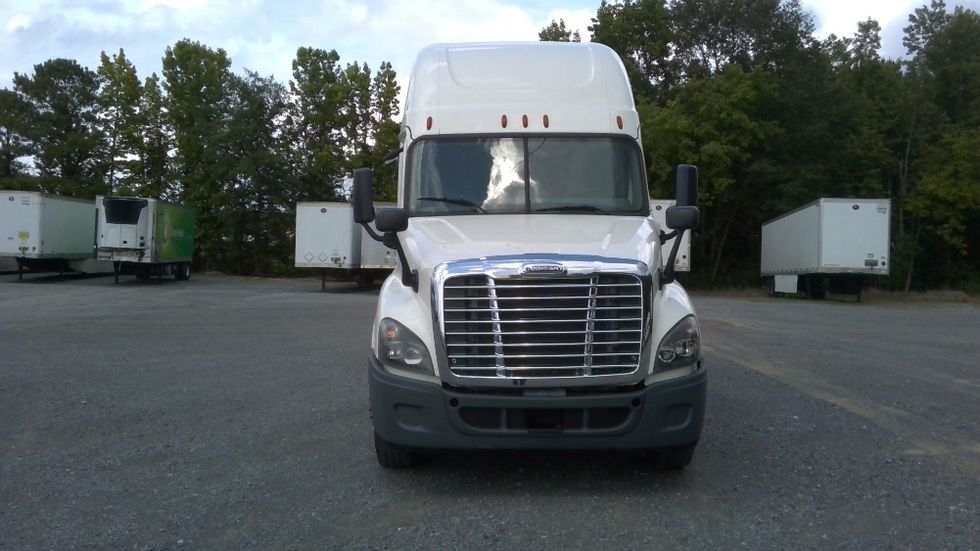 Sleeper Tractor-Heavy Duty Tractors-Freightliner-2019-Cascadia 12564ST-Boaz-AL-548,367\n\t\tmiles-$ 49,750 - Image 2