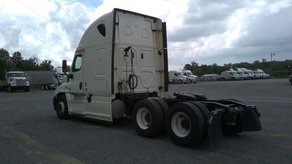 Sleeper Tractor-Heavy Duty Tractors-Freightliner-2019-Cascadia 12564ST-Boaz-AL-548,367\n\t\tmiles-$ 49,750 - Image 5