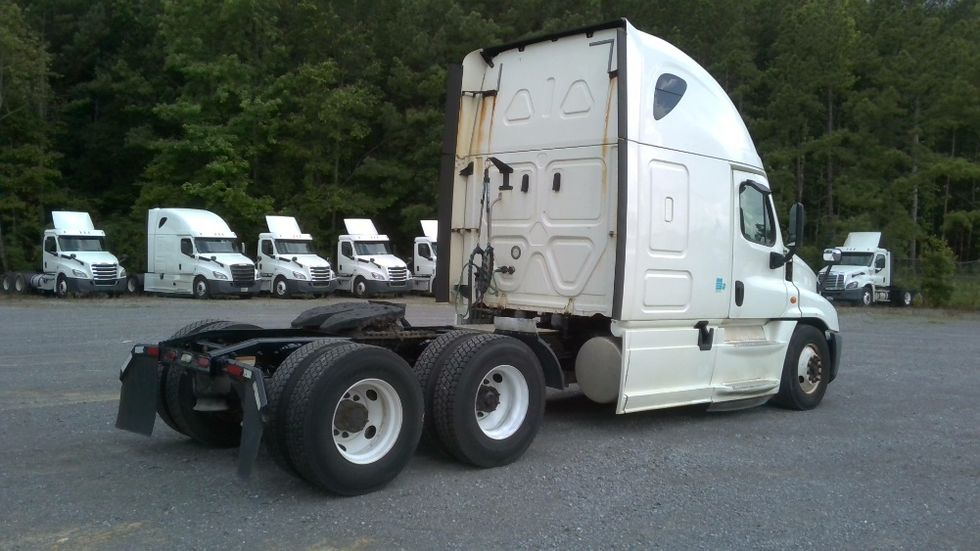 Sleeper Tractor-Heavy Duty Tractors-Freightliner-2019-Cascadia 12564ST-Boaz-AL-548,367\n\t\tmiles-$ 49,750 - Image 7