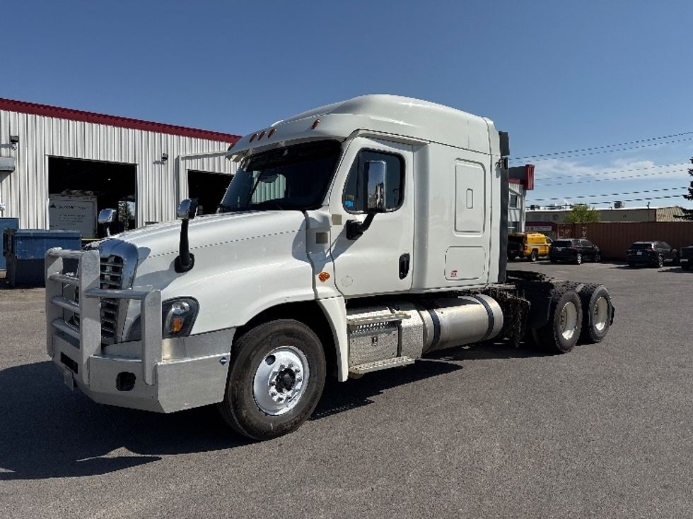 Sleeper Tractor-Heavy Duty Tractors-Freightliner-2019-Cascadia 12564ST-Calgary-AB-470,166\n\t\tkm-$ 70,750 - Image 3