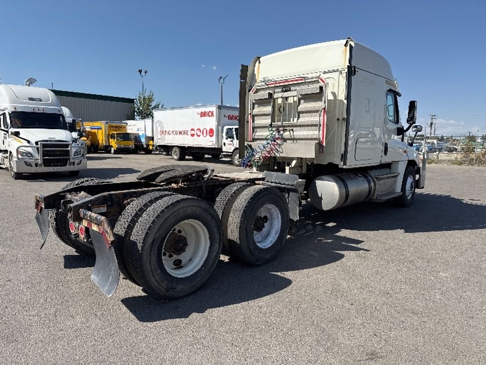 Sleeper Tractor-Heavy Duty Tractors-Freightliner-2019-Cascadia 12564ST-Calgary-AB-470,166\n\t\tkm-$ 70,750 - Image 7