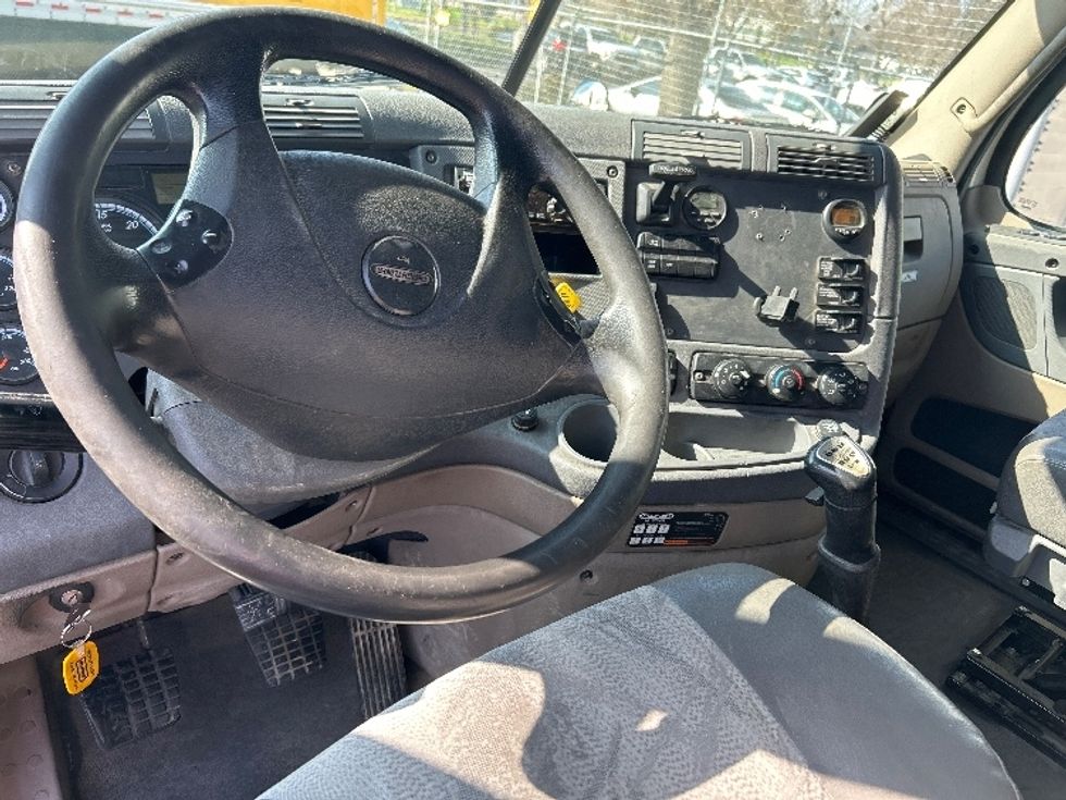 Sleeper Tractor-Heavy Duty Tractors-Freightliner-2019-Cascadia 12564ST-Ceres-CA-436,804\n\t\tmiles-$ 53,000 - Image 10