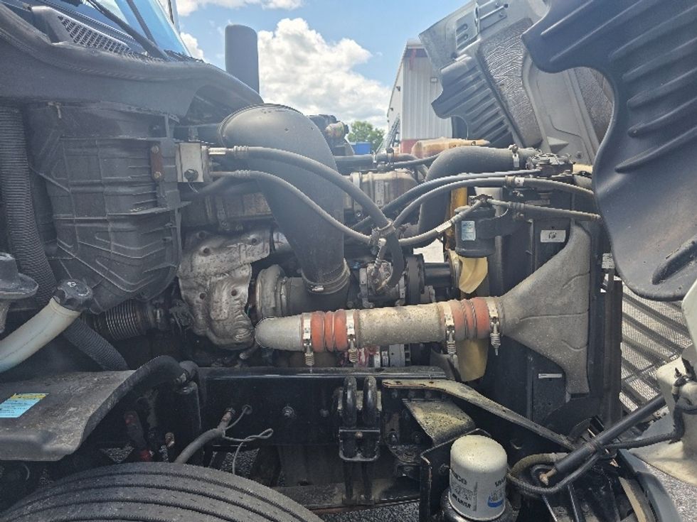 Sleeper Tractor-Heavy Duty Tractors-Freightliner-2019-Cascadia 12564ST-Chester-VA-590,746\n\t\tmiles-$ 51,250 - Image 19