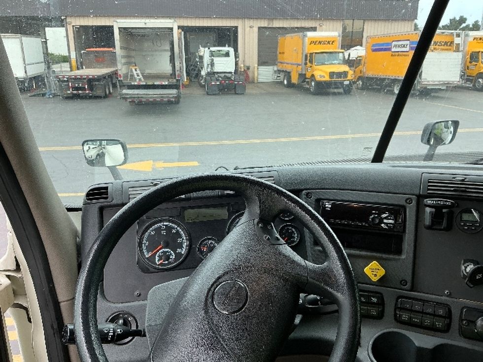 Sleeper Tractor-Heavy Duty Tractors-Freightliner-2019-Cascadia 12564ST-City Of Industry-CA-580,117\n\t\tmiles-$ 54,250 - Image 11