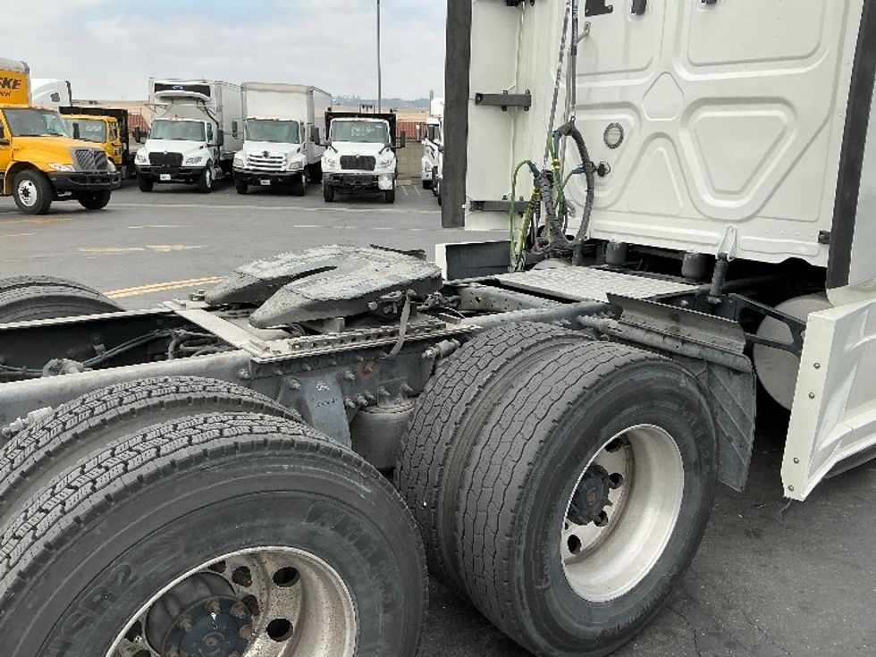 Sleeper Tractor-Heavy Duty Tractors-Freightliner-2019-Cascadia 12564ST-City Of Industry-CA-580,117\n\t\tmiles-$ 54,250 - Image 22