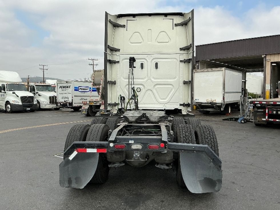 Sleeper Tractor-Heavy Duty Tractors-Freightliner-2019-Cascadia 12564ST-City Of Industry-CA-580,117\n\t\tmiles-$ 54,250 - Image 6