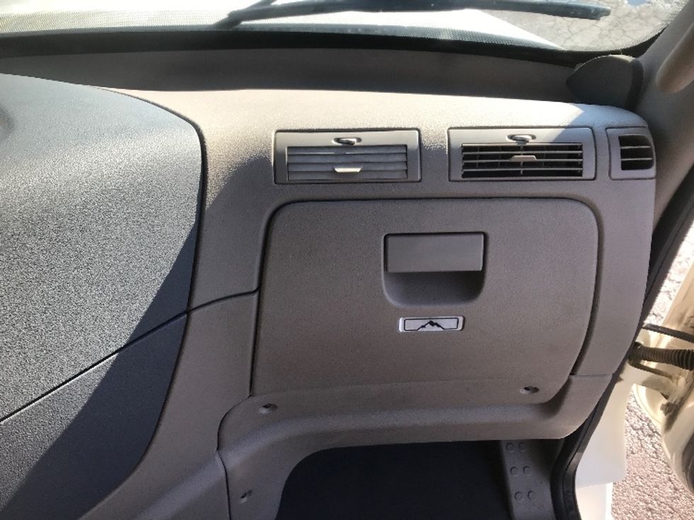 Sleeper Tractor-Heavy Duty Tractors-Freightliner-2019-Cascadia 12564ST-Cleona-PA-411,826\n\t\tmiles-$ 54,500 - Image 14