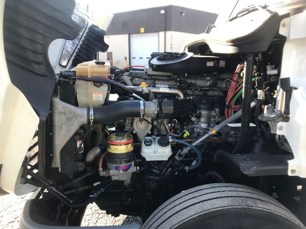 Sleeper Tractor-Heavy Duty Tractors-Freightliner-2019-Cascadia 12564ST-Cleona-PA-411,826\n\t\tmiles-$ 54,500 - Image 20