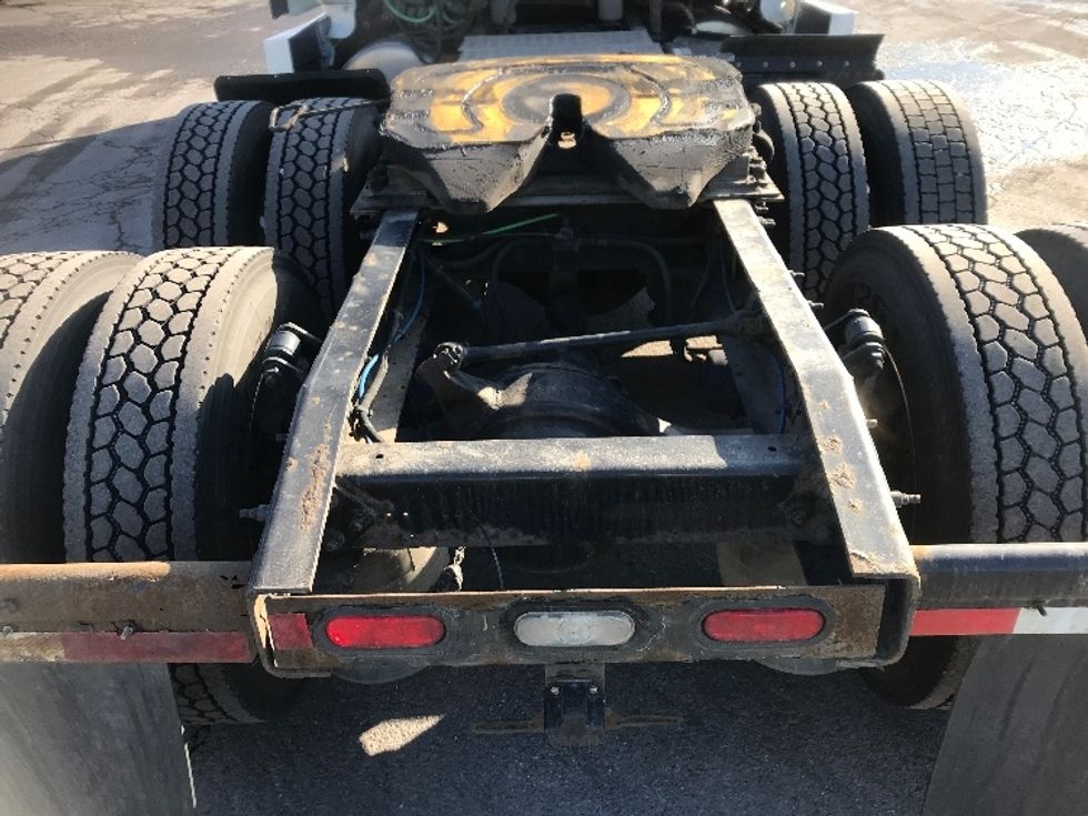 Sleeper Tractor-Heavy Duty Tractors-Freightliner-2019-Cascadia 12564ST-Cleona-PA-411,826\n\t\tmiles-$ 54,500 - Image 6