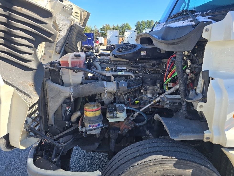 Sleeper Tractor-Heavy Duty Tractors-Freightliner-2019-Cascadia 12564ST-Cookeville-TN-537,105\n\t\tmiles-$ 49,500 - Image 21