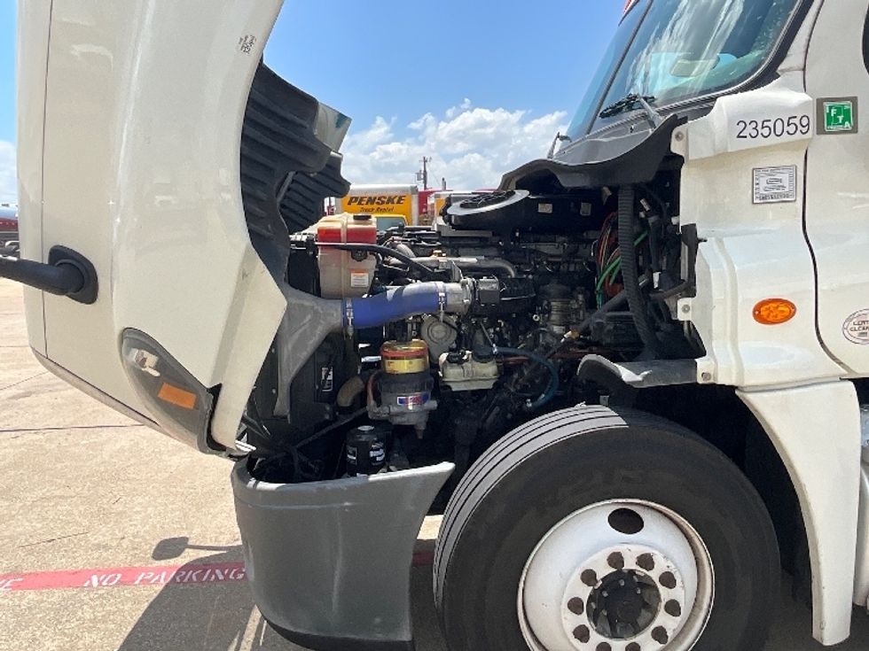 Sleeper Tractor-Heavy Duty Tractors-Freightliner-2019-Cascadia 12564ST-Dallas-TX-205,674\n\t\tmiles-$ 65,000 - Image 21