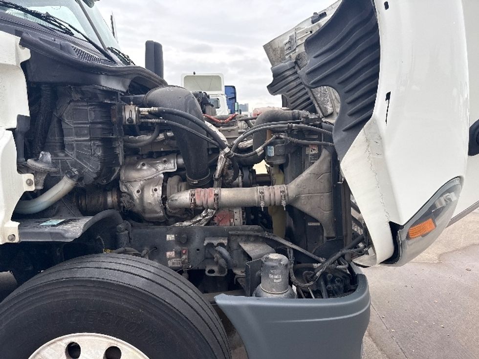 Sleeper Tractor-Heavy Duty Tractors-Freightliner-2019-Cascadia 12564ST-Dallas-TX-570,331\n\t\tmiles-$ 52,000 - Image 19