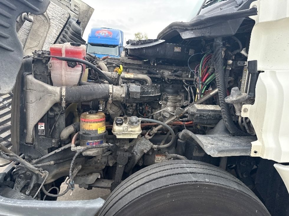 Sleeper Tractor-Heavy Duty Tractors-Freightliner-2019-Cascadia 12564ST-Dallas-TX-570,331\n\t\tmiles-$ 52,000 - Image 20