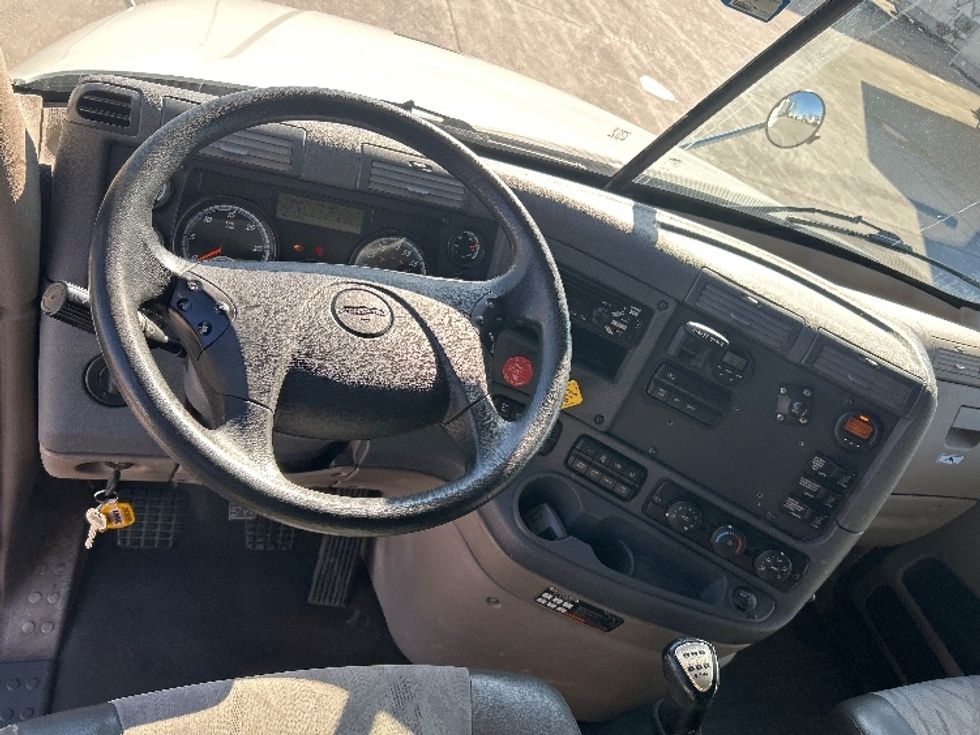 Sleeper Tractor-Heavy Duty Tractors-Freightliner-2019-Cascadia 12564ST-Des Moines-IA-404,135\n\t\tmiles-$ 50,000 - Image 11