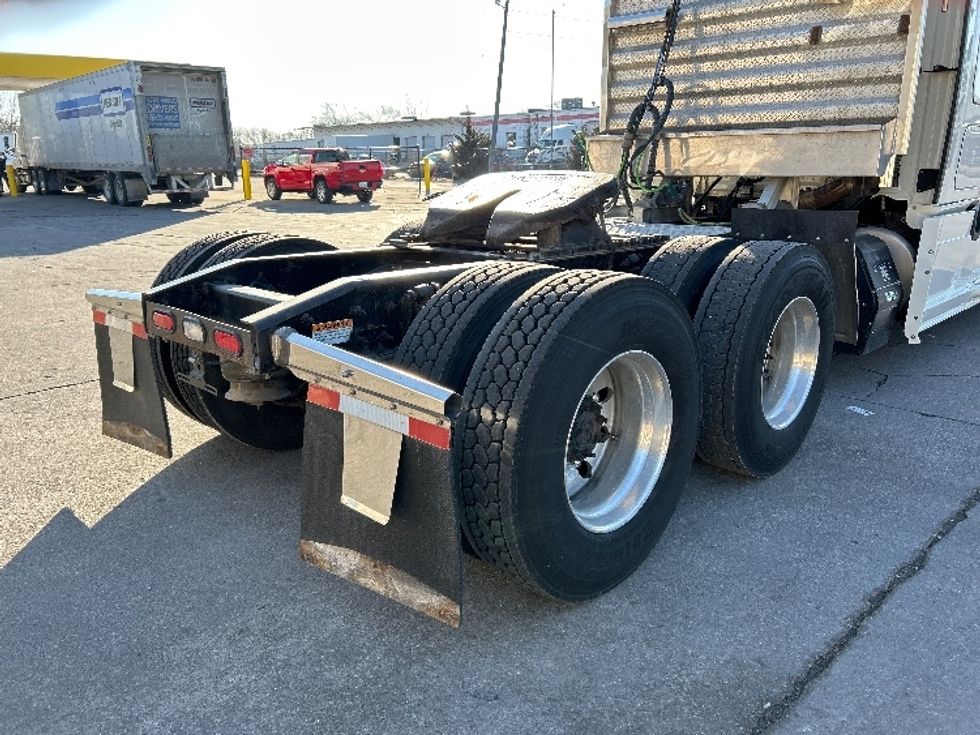 Sleeper Tractor-Heavy Duty Tractors-Freightliner-2019-Cascadia 12564ST-Des Moines-IA-543,735\n\t\tmiles-$ 42,500 - Image 23