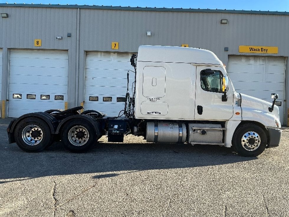 Sleeper Tractor-Heavy Duty Tractors-Freightliner-2019-Cascadia 12564ST-Edmonton-AB-479,041\n\t\tkm-$ 72,000 - Image 8
