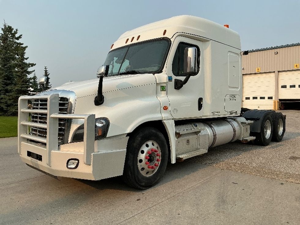 Sleeper Tractor-Heavy Duty Tractors-Freightliner-2019-Cascadia 12564ST-Edmonton-AB-624,177\n\t\tkm-$ 77,500 - Image 3