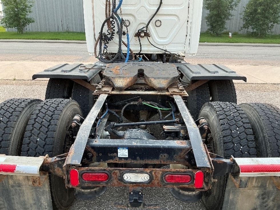 Sleeper Tractor-Heavy Duty Tractors-Freightliner-2019-Cascadia 12564ST-Edmonton-AB-624,177\n\t\tkm-$ 77,500 - Image 6