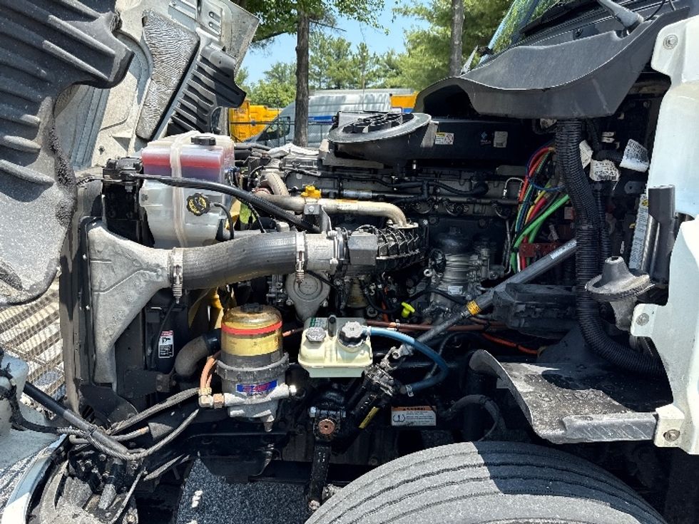 Sleeper Tractor-Heavy Duty Tractors-Freightliner-2019-Cascadia 12564ST-Essex-MD-457,553\n\t\tmiles-$ 54,750 - Image 21