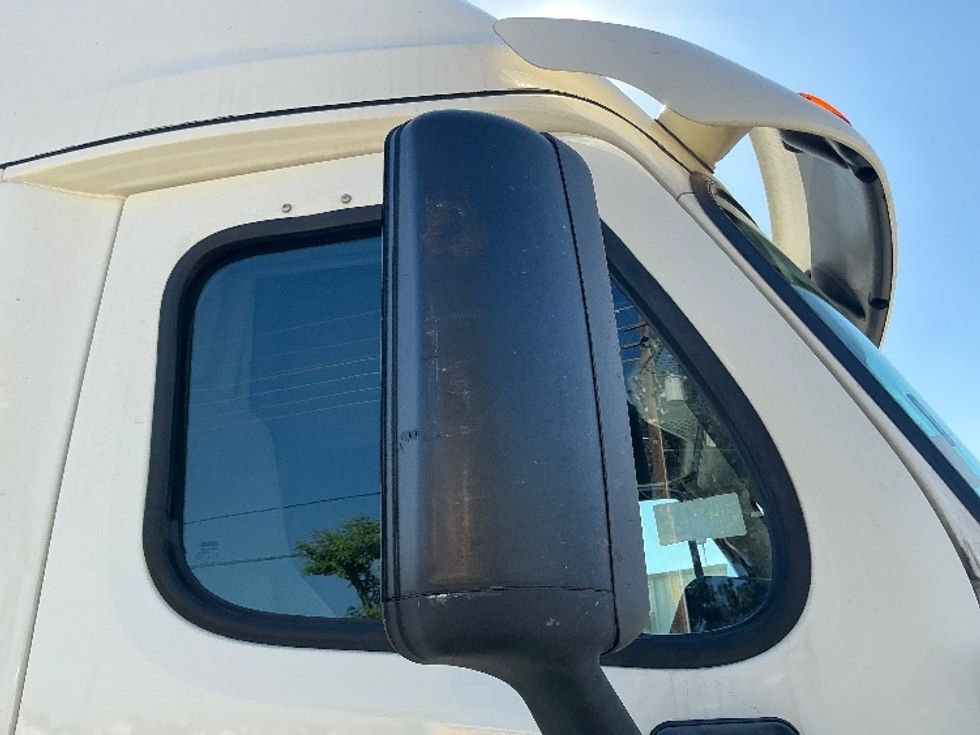 Sleeper Tractor-Heavy Duty Tractors-Freightliner-2019-Cascadia 12564ST-Fontana-CA-459,523\n\t\tmiles-$ 55,750 - Image 23