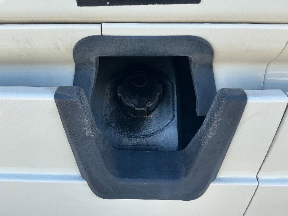 Sleeper Tractor-Heavy Duty Tractors-Freightliner-2019-Cascadia 12564ST-Fontana-CA-459,523\n\t\tmiles-$ 55,750 - Image 24