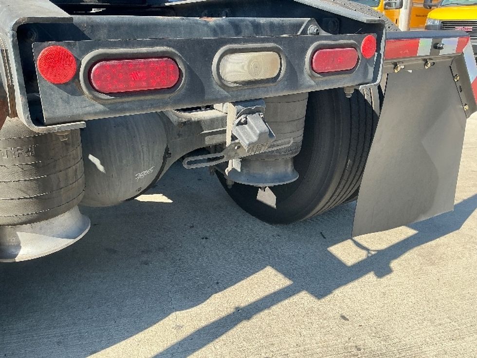 Sleeper Tractor-Heavy Duty Tractors-Freightliner-2019-Cascadia 12564ST-Fontana-CA-459,523\n\t\tmiles-$ 55,750 - Image 25