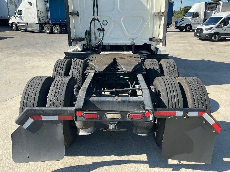 Sleeper Tractor-Heavy Duty Tractors-Freightliner-2019-Cascadia 12564ST-Fontana-CA-459,523\n\t\tmiles-$ 55,750 - Image 6