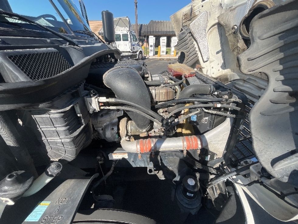 Sleeper Tractor-Heavy Duty Tractors-Freightliner-2019-Cascadia 12564ST-Fontana-CA-460,670\n\t\tmiles-$ 60,000 - Image 20