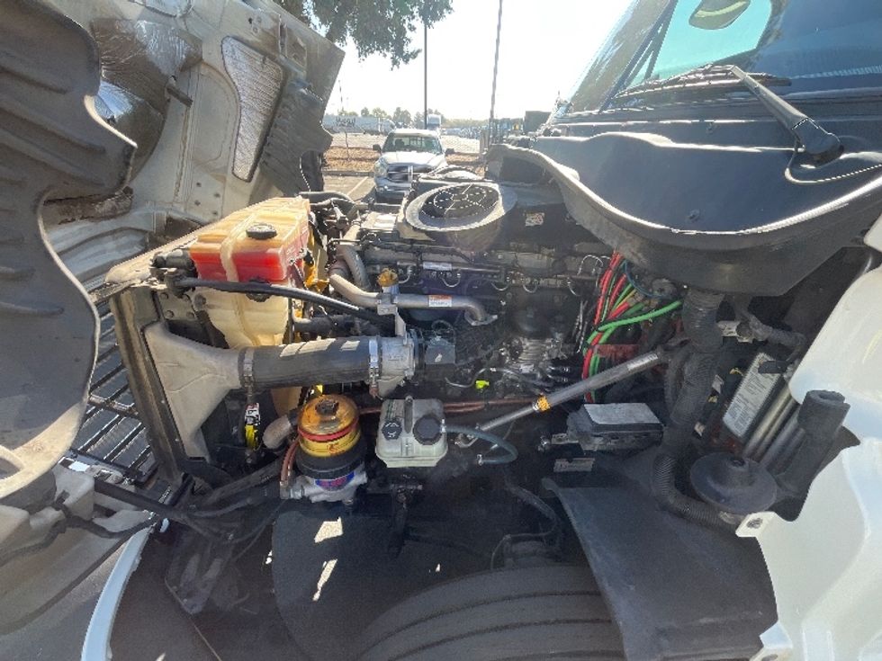 Sleeper Tractor-Heavy Duty Tractors-Freightliner-2019-Cascadia 12564ST-Fontana-CA-460,670\n\t\tmiles-$ 60,000 - Image 21