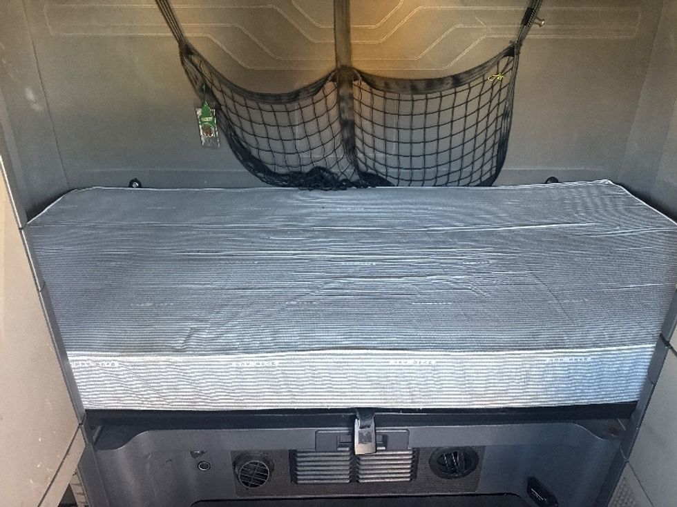 Sleeper Tractor-Heavy Duty Tractors-Freightliner-2019-Cascadia 12564ST-Fontana-CA-748,709\n\t\tmiles-$ 33,000 - Image 16