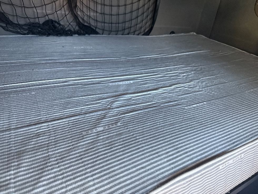 Sleeper Tractor-Heavy Duty Tractors-Freightliner-2019-Cascadia 12564ST-Fontana-CA-748,709\n\t\tmiles-$ 33,000 - Image 17