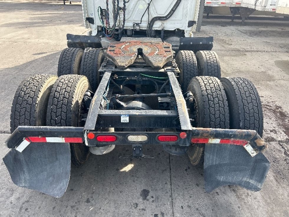 Sleeper Tractor-Heavy Duty Tractors-Freightliner-2019-Cascadia 12564ST-Fontana-CA-768,084\n\t\tmiles-$ 31,750 - Image 6