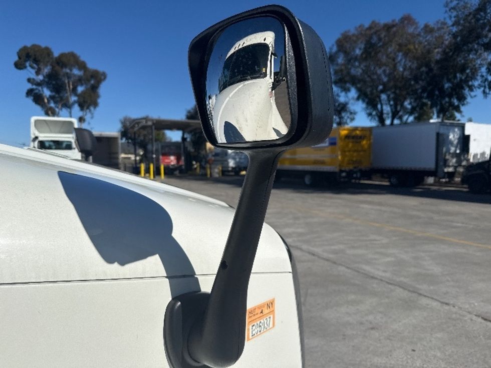 Sleeper Tractor-Heavy Duty Tractors-Freightliner-2019-Cascadia 12564ST-Fontana-CA-793,247\n\t\tmiles-$ 32,250 - Image 23