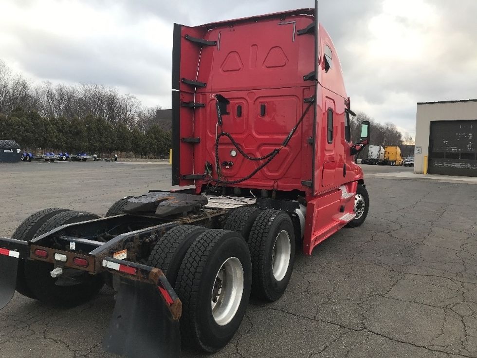 Sleeper Tractor-Heavy Duty Tractors-Freightliner-2019-Cascadia 12564ST-Fredonia-NY-695,701\n\t\tmiles-$ 34,750 - Image 7