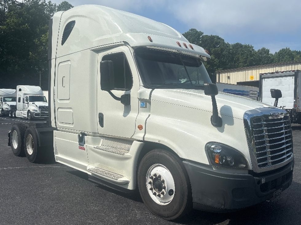 Sleeper Tractor-Heavy Duty Tractors-Freightliner-2019-Cascadia 12564ST-Gainesville-GA-617,284\n\t\tmiles-$ 48,250 - Image 1