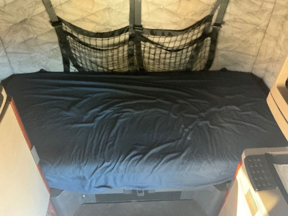 Sleeper Tractor-Heavy Duty Tractors-Freightliner-2019-Cascadia 12564ST-Garden City-GA-346,659\n\t\tmiles-$ 58,750 - Image 17