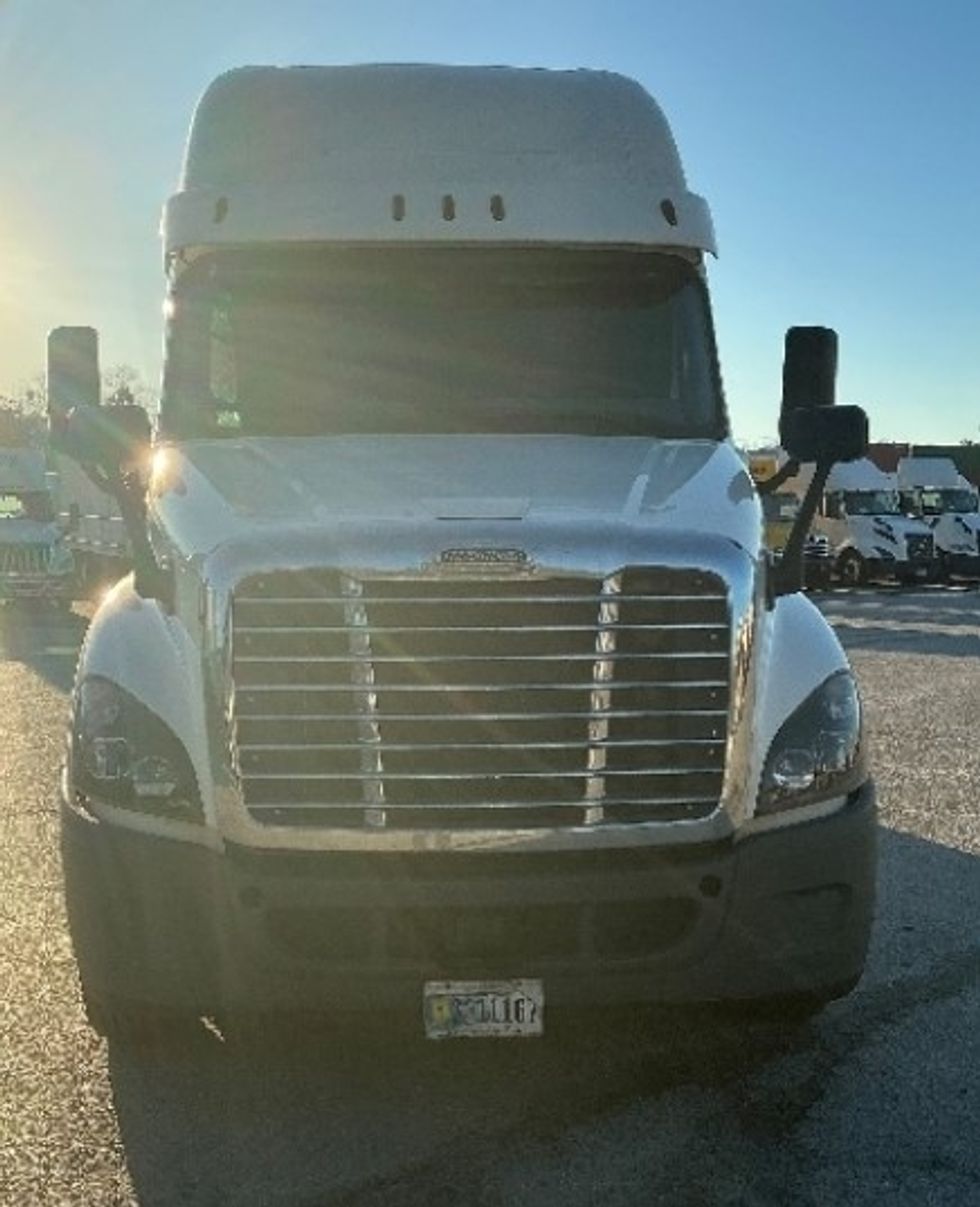Sleeper Tractor-Heavy Duty Tractors-Freightliner-2019-Cascadia 12564ST-Garden City-GA-346,659\n\t\tmiles-$ 58,750 - Image 2
