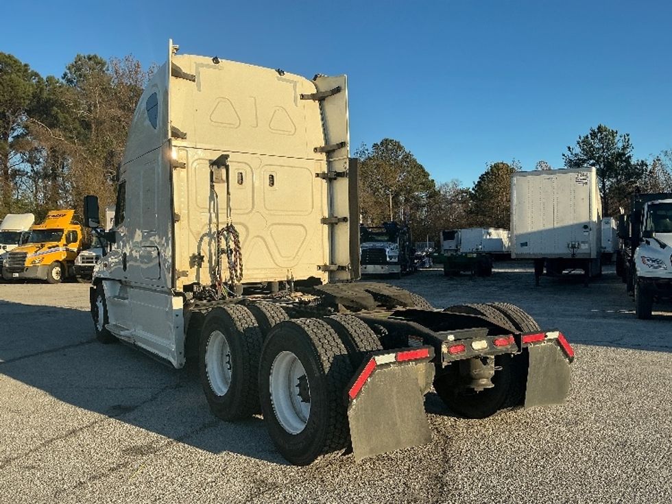 Sleeper Tractor-Heavy Duty Tractors-Freightliner-2019-Cascadia 12564ST-Garden City-GA-346,659\n\t\tmiles-$ 58,750 - Image 5