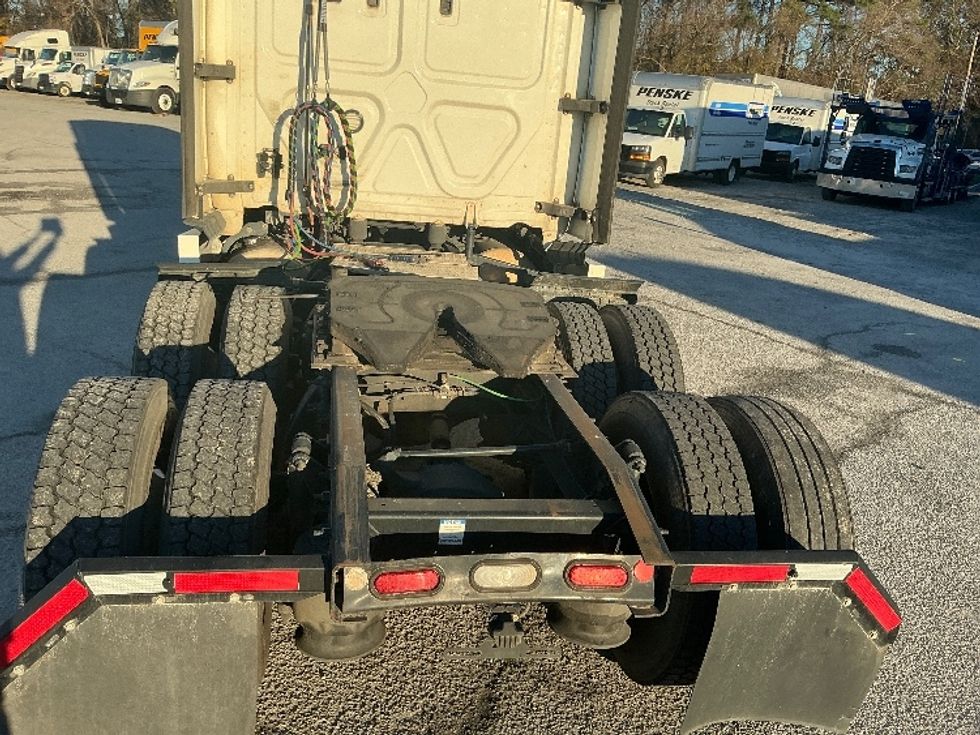 Sleeper Tractor-Heavy Duty Tractors-Freightliner-2019-Cascadia 12564ST-Garden City-GA-346,659\n\t\tmiles-$ 58,750 - Image 6