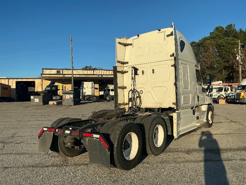 Sleeper Tractor-Heavy Duty Tractors-Freightliner-2019-Cascadia 12564ST-Garden City-GA-346,659\n\t\tmiles-$ 58,750 - Image 7