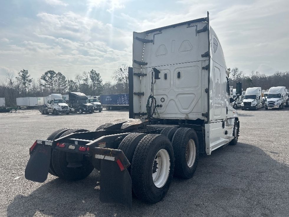 Sleeper Tractor-Heavy Duty Tractors-Freightliner-2019-Cascadia 12564ST-Garden City-GA-445,871\n\t\tmiles-$ 51,250 - Image 7