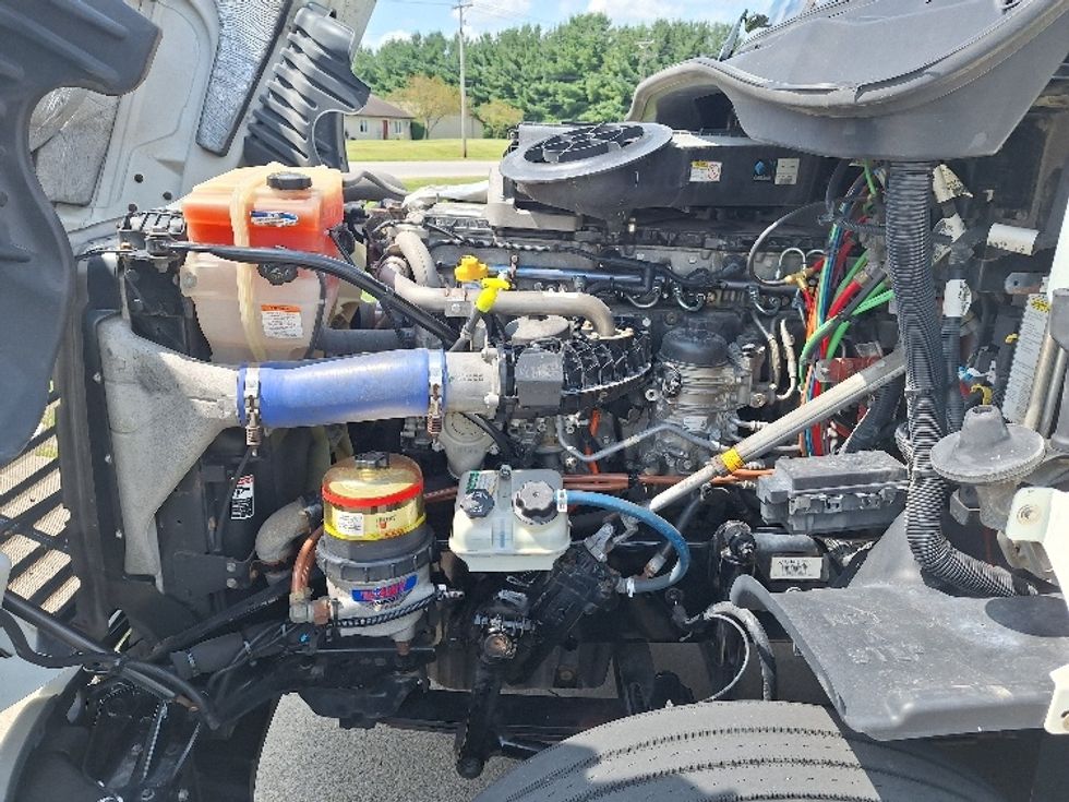 Sleeper Tractor-Heavy Duty Tractors-Freightliner-2019-Cascadia 12564ST-Goshen-IN-451,649\n\t\tmiles-$ 55,250 - Image 21