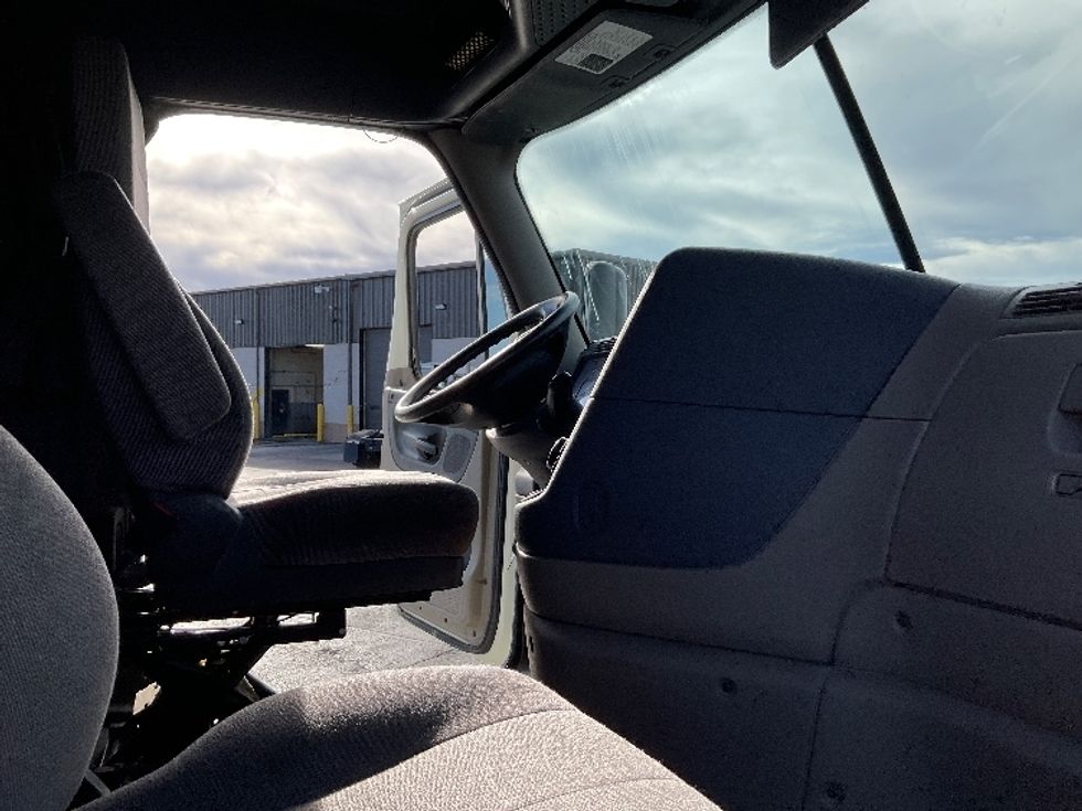 Sleeper Tractor-Heavy Duty Tractors-Freightliner-2019-Cascadia 12564ST-Greeley-CO-472,339\n\t\tmiles-$ 53,000 - Image 14